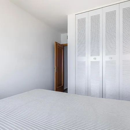 Pet Friendly In With Kitchen * Benidorm